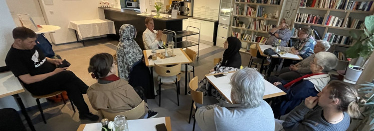 Gespräch Elke Breitenbach zum Thema Macht verstehen